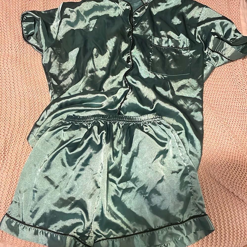Satin pajama set, size medium blue/teal